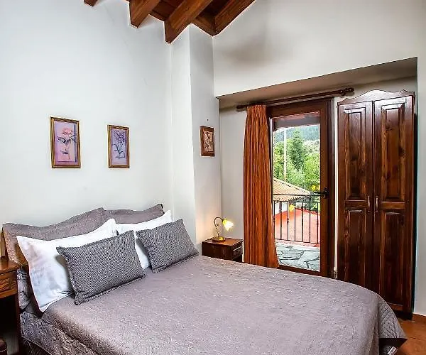 La Noi Pensiune Samarína